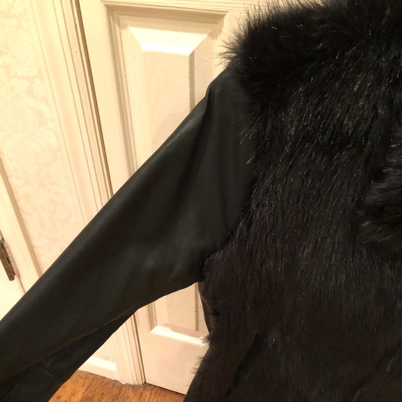 BLANKnyc VEGAN LEATHER AND FAUX FUR JKT W ZIP SZ S - Picture 5 of 8